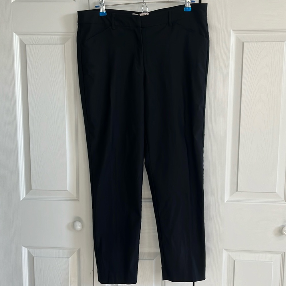 Size 12 Nanette Lepore, black dress panda with tapered leg. Gently used.